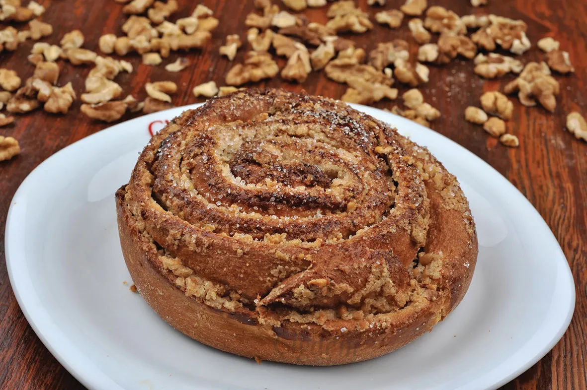 Tahinli Cevizli Çörek